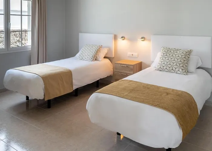 Vila Maribel Pocillos *