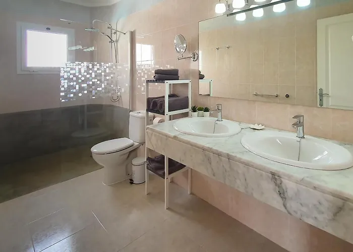 Vila Maribel Pocillos