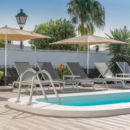 Maribel Pocillos プエルト・デル・カルメン